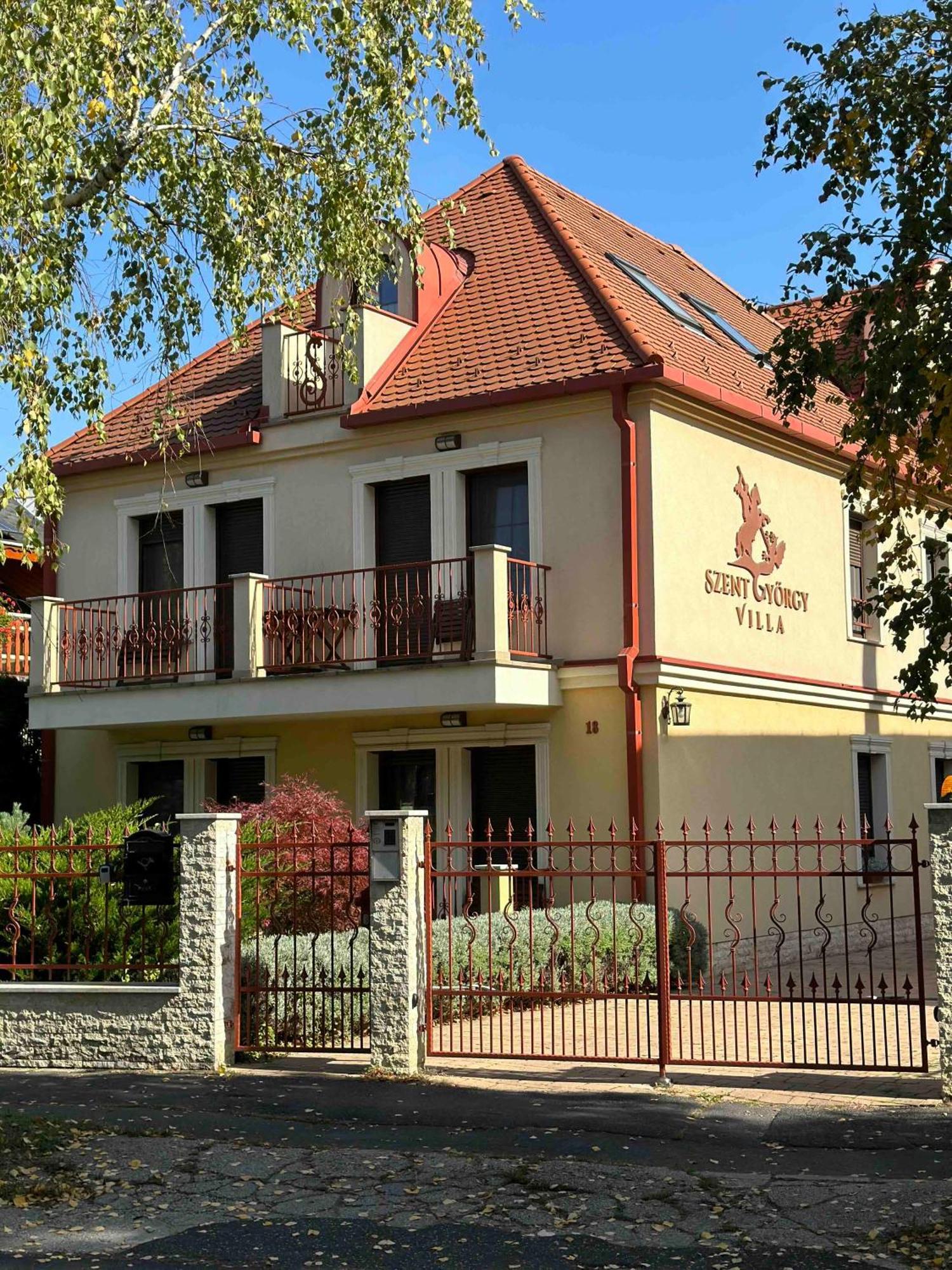Szent Gyoergy Villa Apartmanhaz ヘーヴィーズ エクステリア 写真