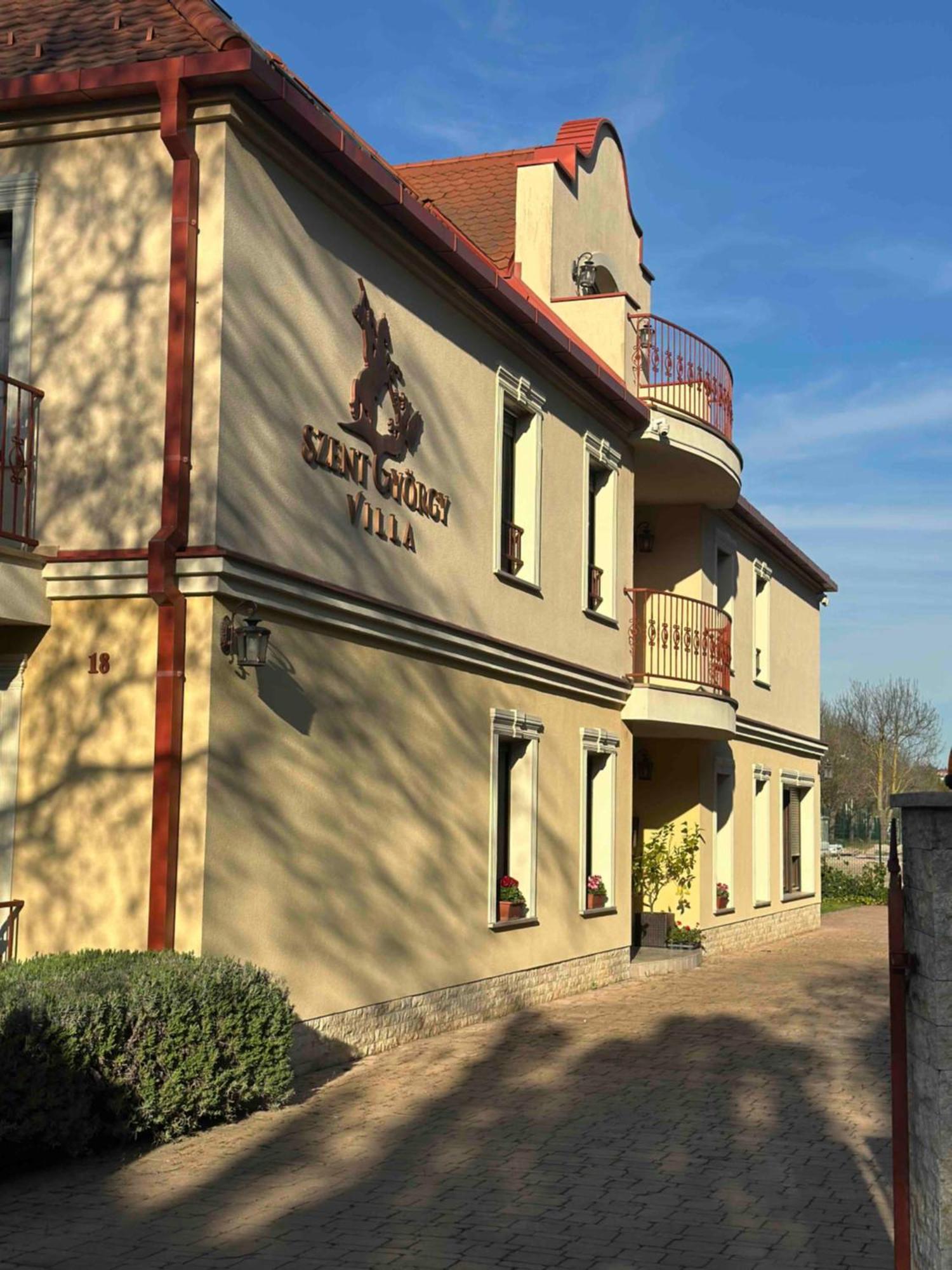 Szent Gyoergy Villa Apartmanhaz ヘーヴィーズ エクステリア 写真